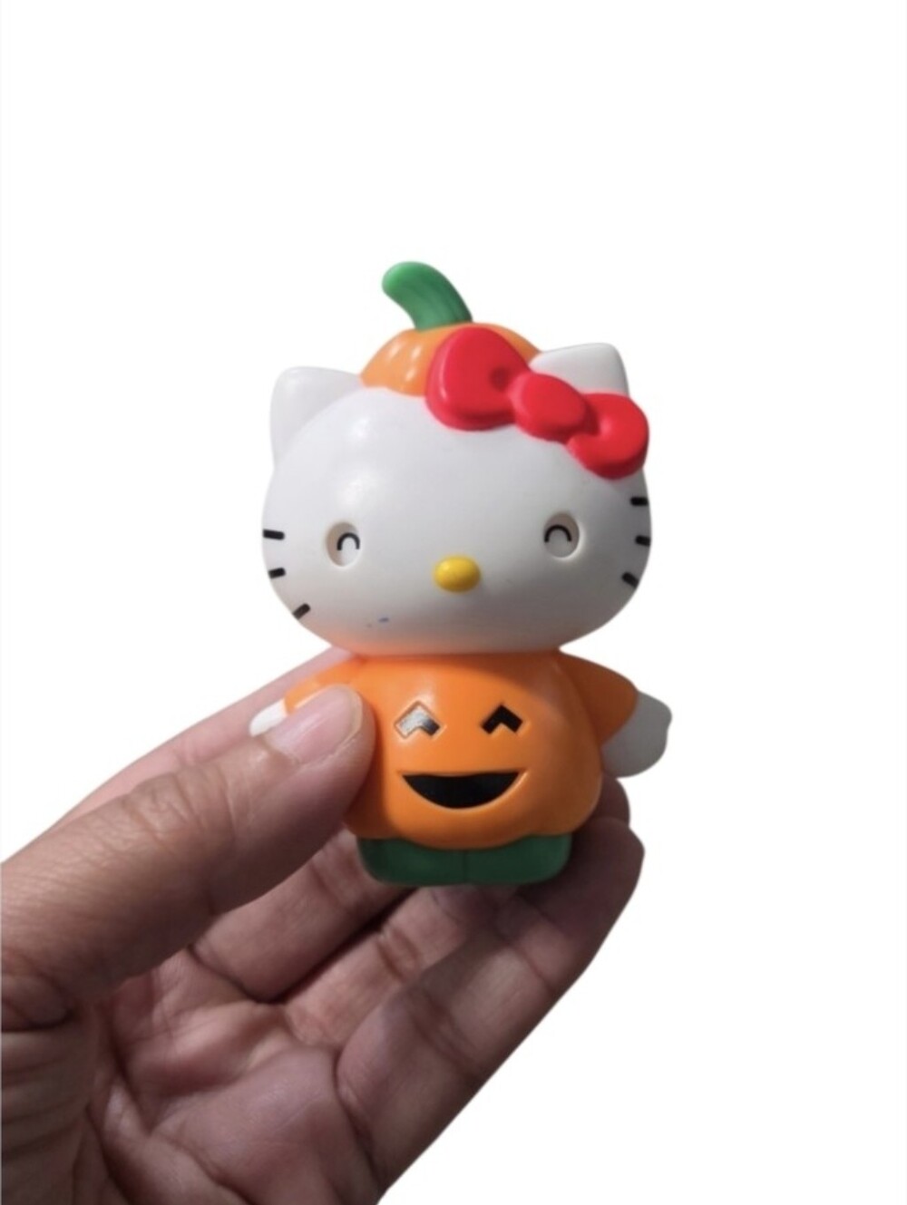 2019 McDonald's Happy Meal Halloween Hello Kitty Pumpkin Toy